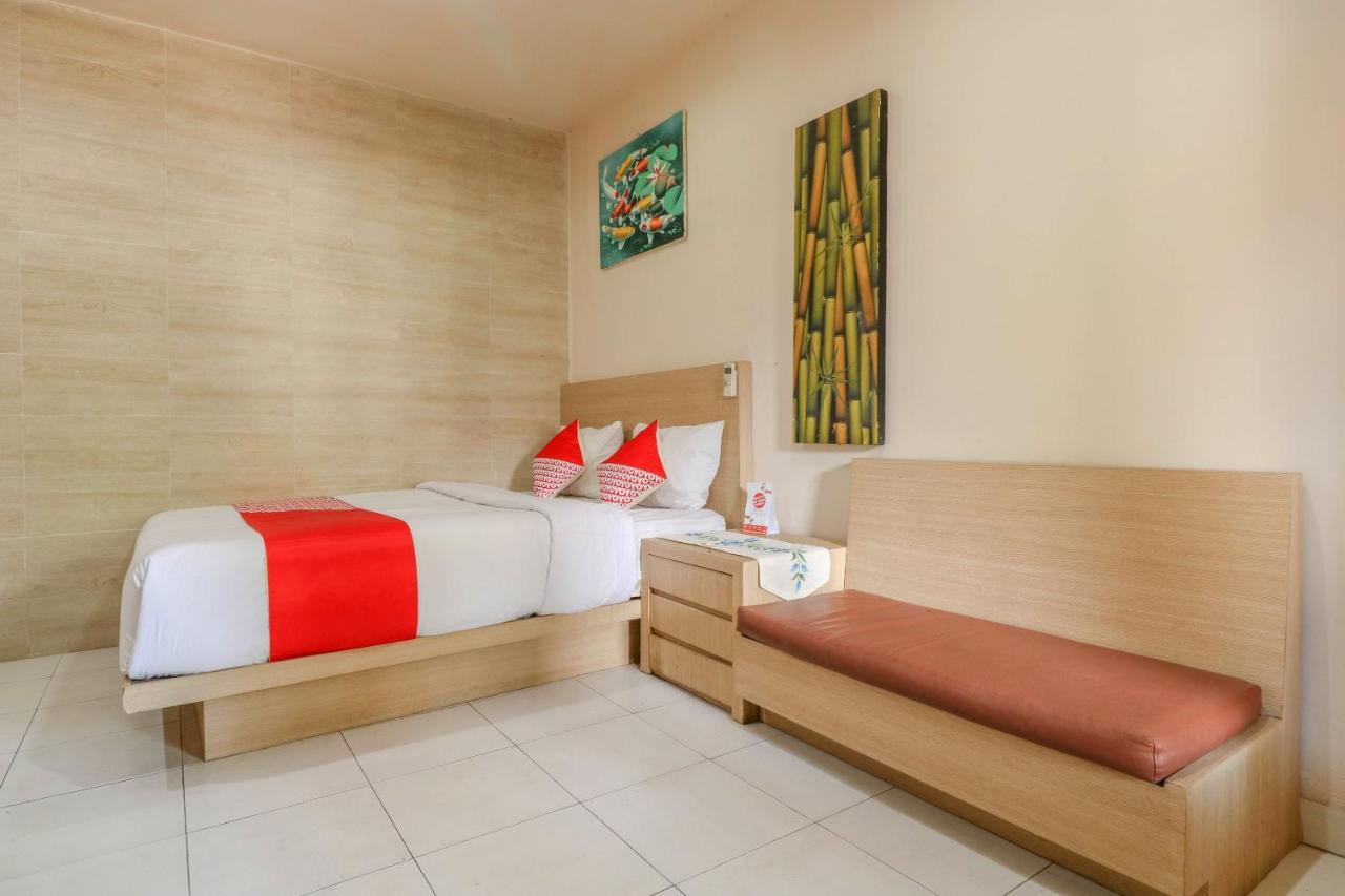Oyo 2581 Ketut Smile Hotell Denpasar Exteriör bild