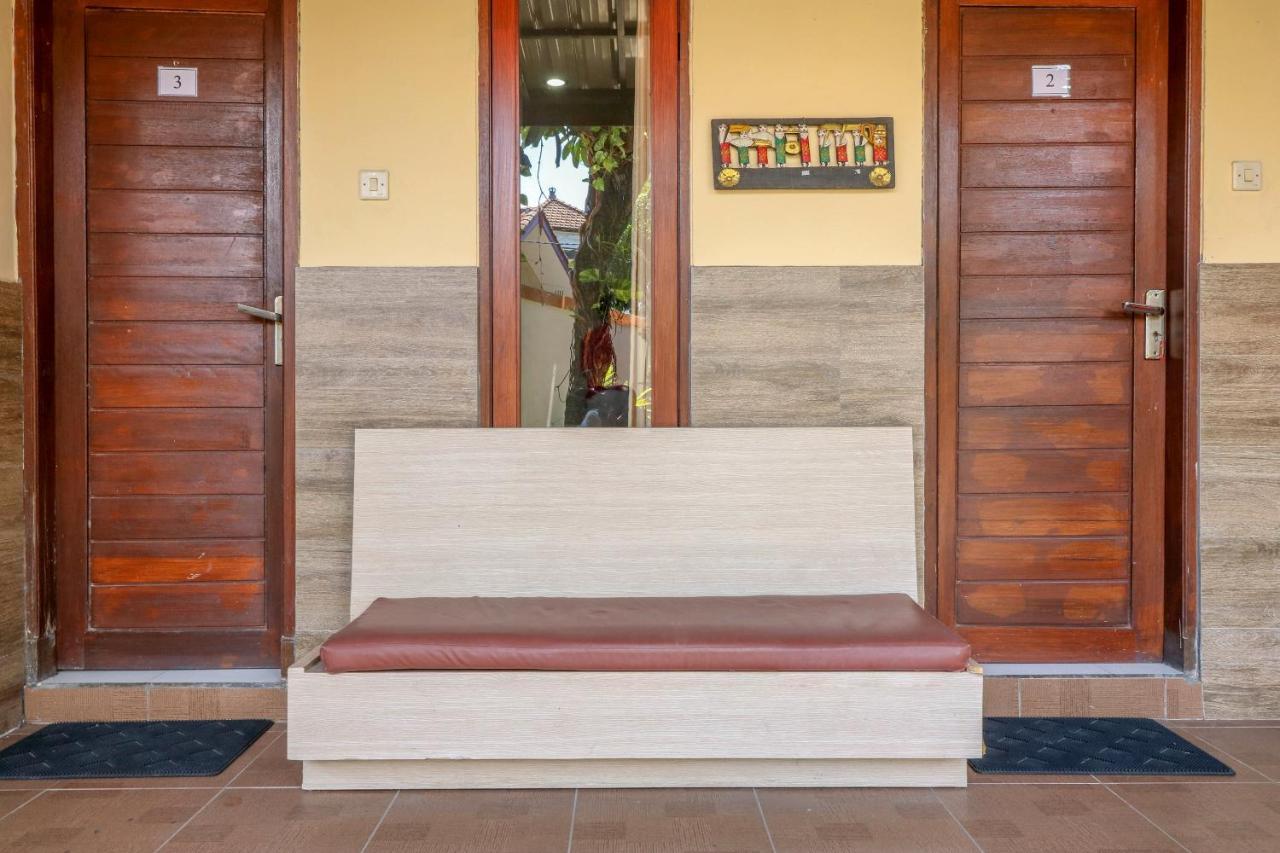 Oyo 2581 Ketut Smile Hotell Denpasar Exteriör bild