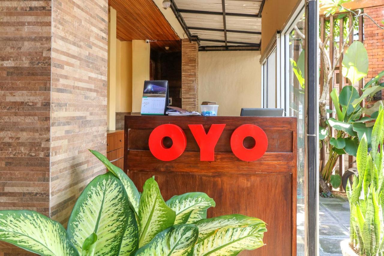 Oyo 2581 Ketut Smile Hotell Denpasar Exteriör bild